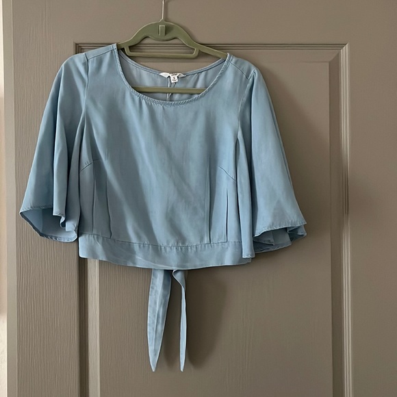 BB Dakota Tops - Jack by BB Dakota Chambray The Light Tie Back Blouse size small NWOT